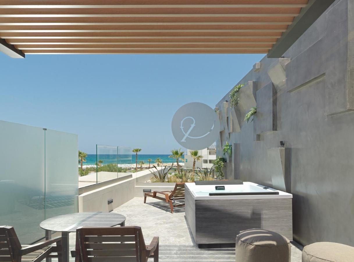 Nautilux Rethymno By Mage Hotels 외부 사진 A rooftop terrace at a hotel in Greece